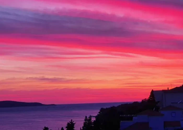 Awaken Gorgeous Sea View شقة هفار