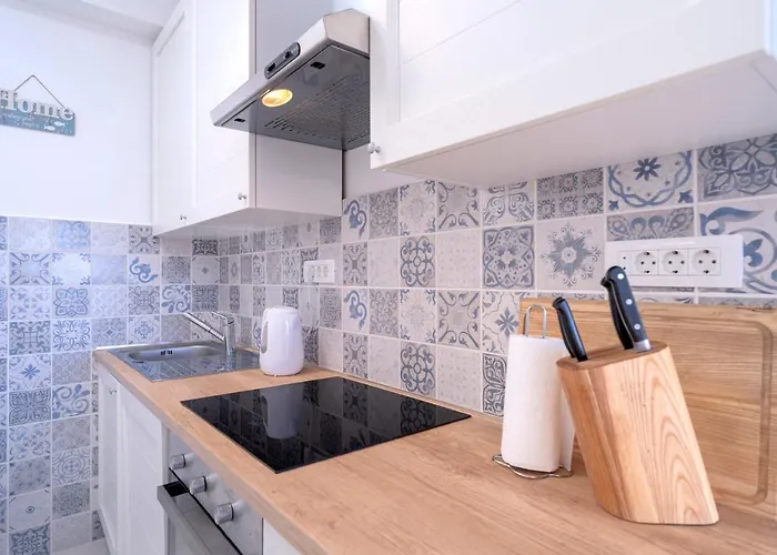 Awaken Gorgeous Sea View شقة