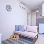 Awaken Gorgeous Sea View Daire *