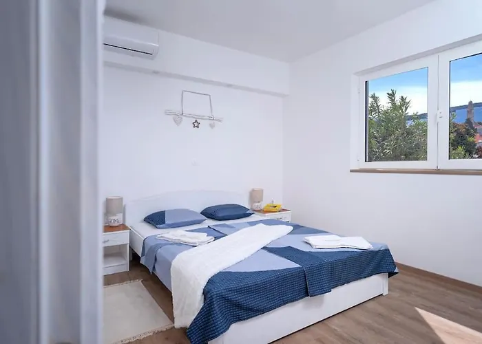 Awaken Gorgeous Sea View Daire Hvar Town