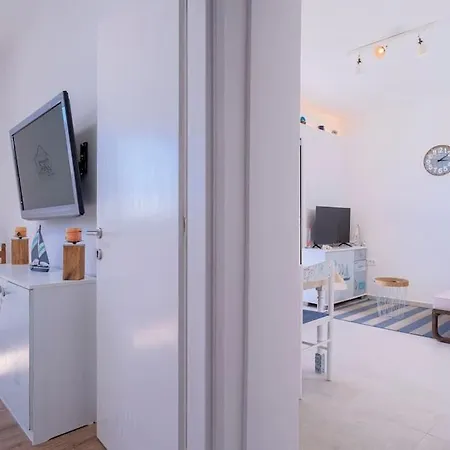 Awaken Gorgeous Sea View Χβαρ